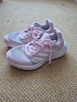 Botasky ADIDAS vel.35