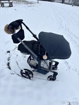 Prodám Joolz Day 5 v barvě Navy blue