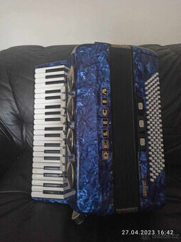 akordeon Delicia Choral IV 120 basů