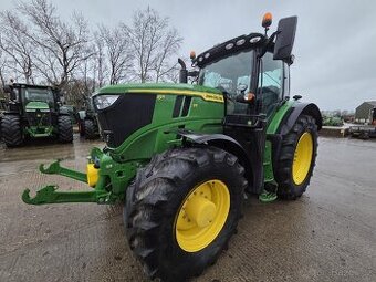 John Deere 6R 215