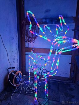 Svítící pohyblivý SOB  - LED DEKORACE