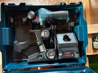 Aku hoblík s 2x aku Bosch GHO 12V-20