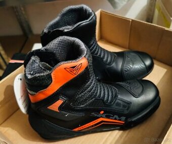 Motocyklové boty SIGMA velikosti UK 9, EU 43, US 10