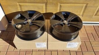 NOVÉ or. ALU kola ŠKODA Superb / VOLKSWAGEN Passat 5x112 R17