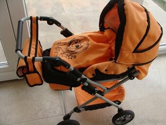 kočárek pro panenku