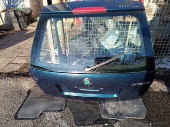 Skoda Octavia 2 combi facelift - páté dveře, viko kufru