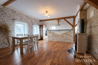 Nadstandardní byt 3+kk, 110 m²,terasa a zahrádka – Malšovice