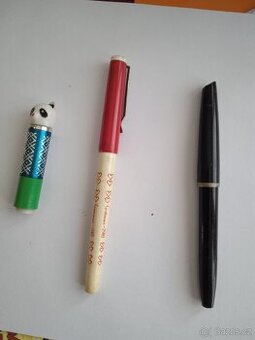 Retro plnící pera