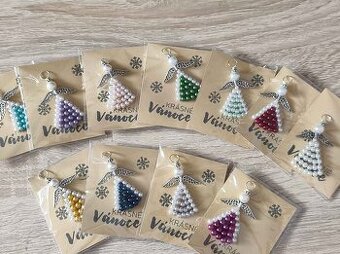 Andělíček z perliček krásné vánoce