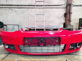 Přední nárazník na vw golf 5