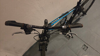 Trekingové kolo LeaderFox pánské