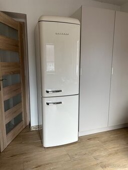 Chladnička s mrazničkou Gorenje Retro