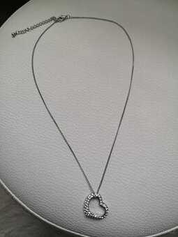 Řetízek a přívěšek