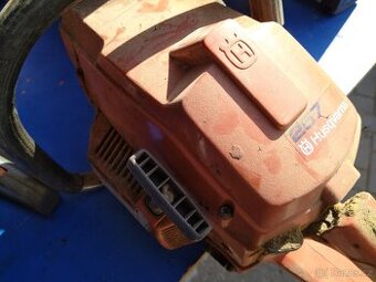 Motorová pila Husqvarna,oleo mac, náhradní díly nebo oprava