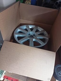 Sada kol R18 Audi RS4 b5