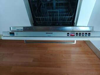 Vestavná myčka Siemens SE64M364EU/33