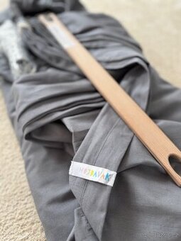 Závěsná kolébka šedá HOJDAVAK baby + pružina