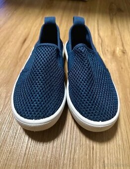 Nazouvaci tenisly ze síťoviny HM