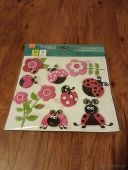 Dětské samolepky na zeď – berušky a kytičky (3D efekt)