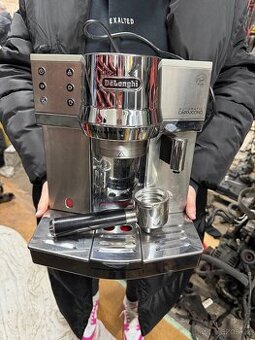 Kávovar Delonghi