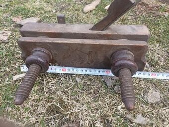 Historický rohový hoblík