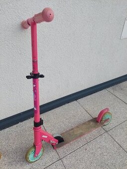 Koloběžka svítící pro holku a pro kluka