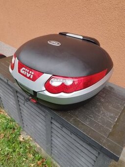 Givi monokey E55 maxia 3 s opěrkou.