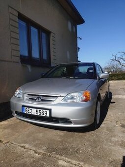 krásný Civic coupe em2