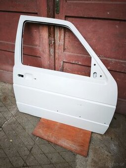 Prodám na VW Golf mk2-přední pravé dveře komplet