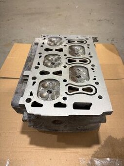 Hlava motoru 2.3Vr5