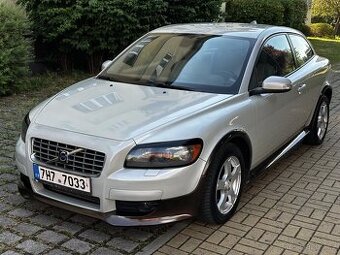 Volvo C30 2.0D 100kW Summum Bi-xenony Kůže Tempomat ALU