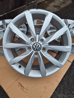 5x112 r17 Vw Golf 7,Octavia 3-pekny stav