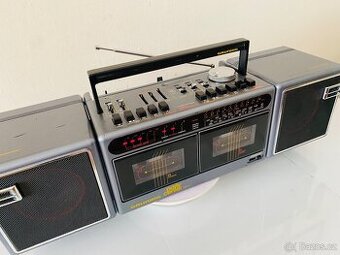 Radiomagnetofon Grundig Party Center 2200, rok 1986