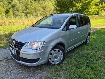 Volkswagen Touran UNITED 1.9TDi 77kW DSG 7Q - Tažné - Výhřev
