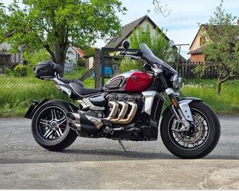 Triumph Rocket 3gt Chrome editon