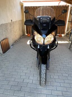 Suzuki V-strom DL 650