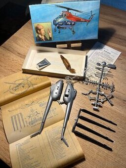 Retro plastový model vrtulníku VEB Plasticart Mi-4