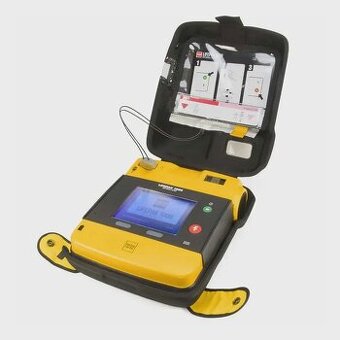 Koupím Lifepak 1000 akumulátor, elektrody, brašnu, držák