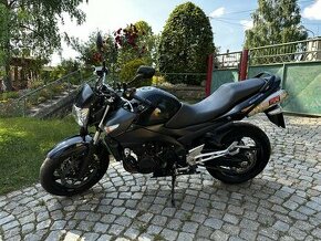 Prodám motorku Suzuki GSR 600, r.v. 2009