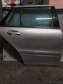 Pravé zadní dveře na Mercedes w203 240 - 1
