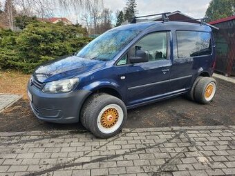Volkswagen Caddy 1.6 TDI 75kw 5 míst tažné zařízení, hagusy