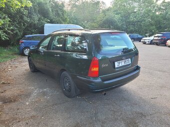 Ford Focus Kombi 1.6 74 kW benzín r.v. 2004