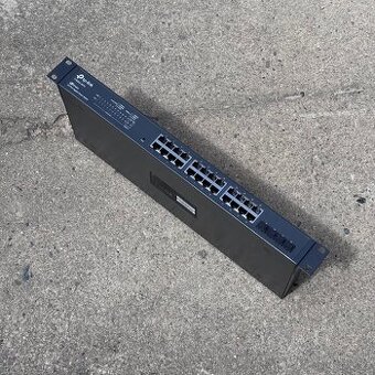 TP-Link switch T1600G-28TS