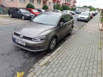 WV golf 2015 1.6tdi automat top výbava - 1