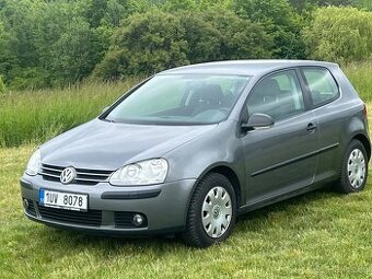 PRODÁM VOLKSWAGEN GOLF 5 1.4 i 1 MAJITEL.