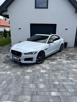 JAGUAR XE P300 2.0 L, AUTOMAT, 221 KW, R.V. 09/2018