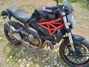 Ducati monster 821 - 1