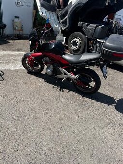 Kawasaki er6N
