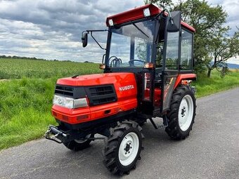 Japonský traktor KUBOTA GL 21 Diesel 3 válec, 21HP