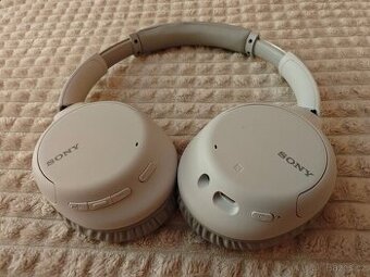 sluchátka Sony WH-CH710N